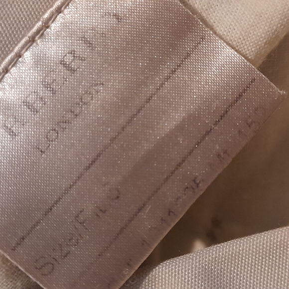 Burberry trench coat - Picture 8 of 11